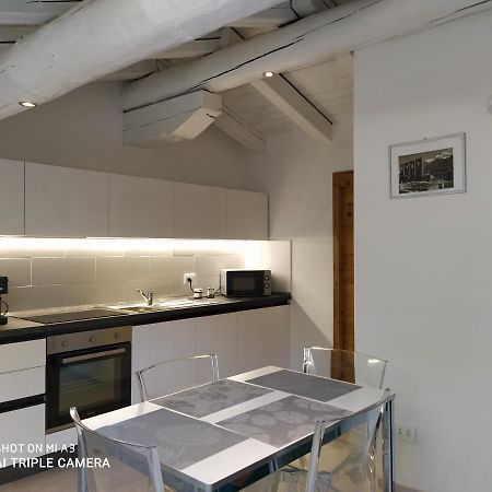 Un Oeil Sur La Cathedrale Apartment Aosta Exterior photo